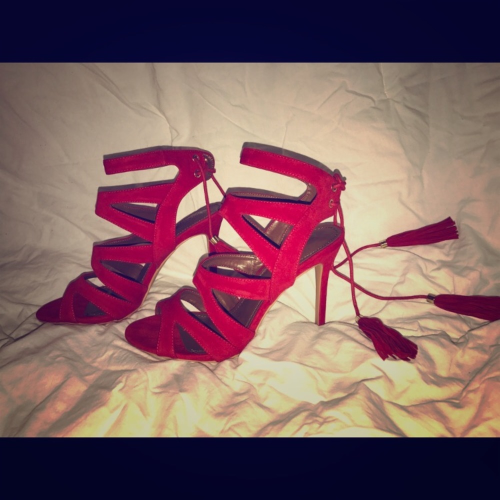 Red bison gladiator sandals